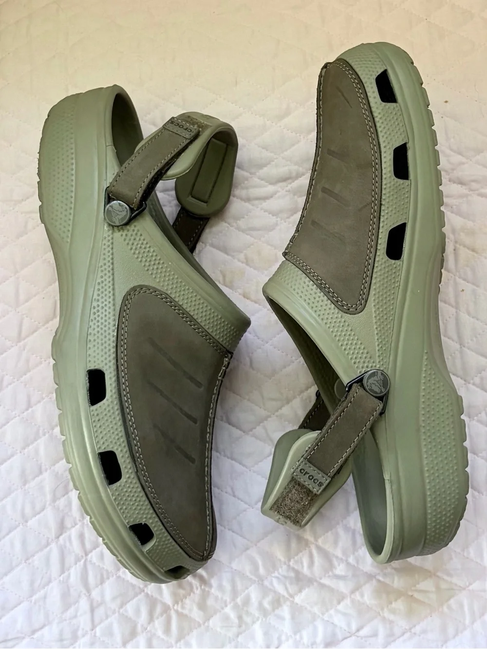 CROCS Men's  Brown Slip-On Clog with Back Strap Sz 12
